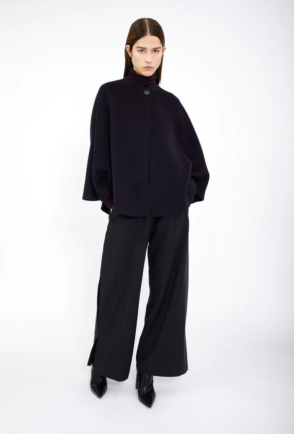 Carbon Double Faced Cape